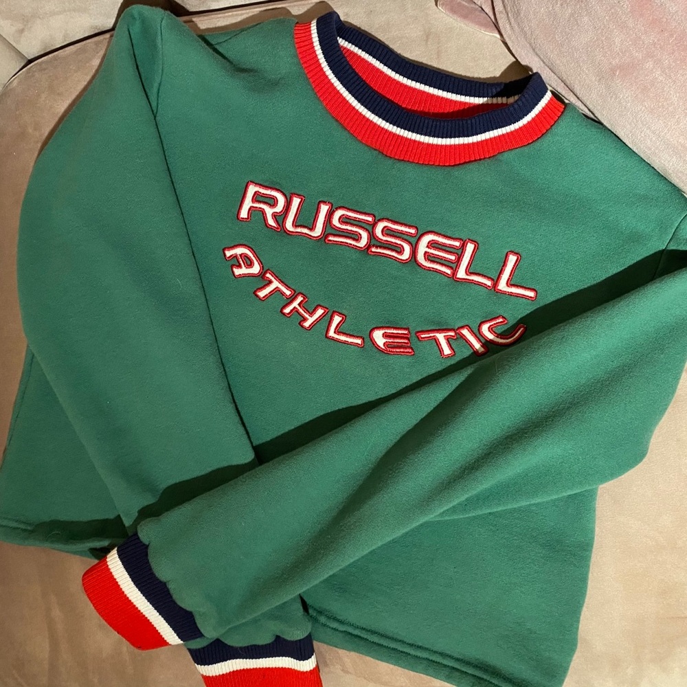 RUSSELL ATHELTIC Crop Sweater